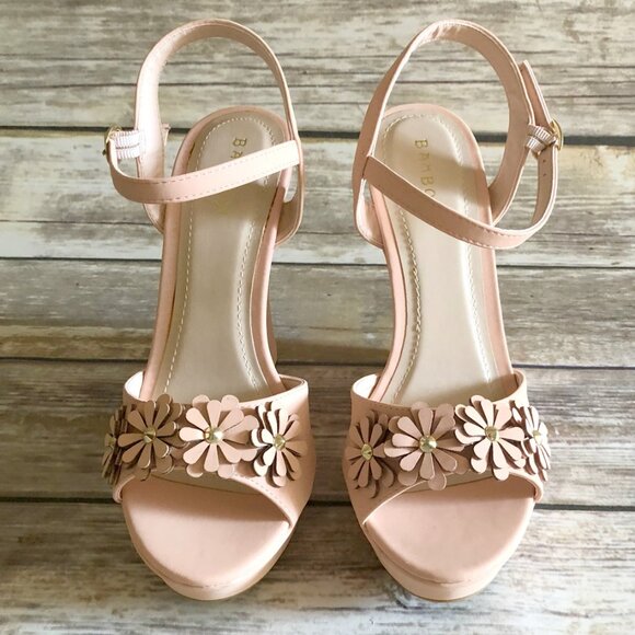 Retro Peach Floral Wedge Sandals - Picture 3 of 7